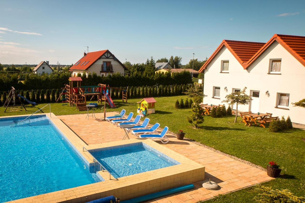 Villa Aqua Fun Domki z Basenem Ujście-Darłowskie Exterior foto